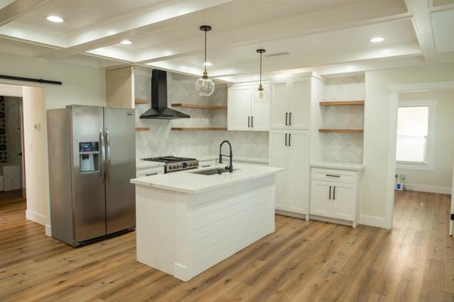 3716 18 Herman Ave, San Diego CA: https://media.crmls.org/mediaz/d33e6338-bc5c-4104-93c2-255e9f4d3e67.jpg