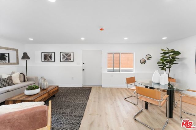 3815 W 60th Street, Los Angeles CA: https://media.crmls.org/mediaz/d3413bd3-d622-4b3c-bdd2-915b20294227.jpg