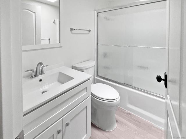 4520 51St St, San Diego CA: https://media.crmls.org/mediaz/d3416097-c30d-4c36-b23a-d4ba03ebf640.jpg
