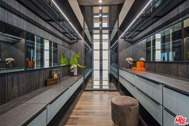 Drew Fenton | 2304 Donella Circle Los Angeles CA | MLS: 7392445