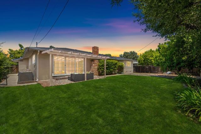 1284 Mandarin Drive, Sunnyvale CA: https://media.crmls.org/mediaz/d3431fc9-3a14-4e13-819b-f75e76c6591d.jpg