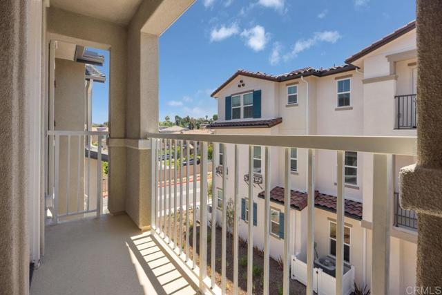 8685 Amherst Street, Santee CA: https://media.crmls.org/mediaz/d3432d5b-d191-491e-bb21-d75a2406ad90.jpg