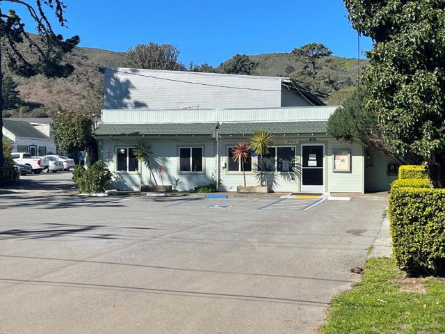 100 Shamrock Ranch Road, Pacifica CA: https://media.crmls.org/mediaz/d3432f63-9efd-4965-8ea4-5870655f1e4a.jpg