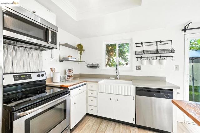 1814 Wildbrook CT, Concord CA: https://media.crmls.org/mediaz/d3434895-5ce4-4741-ad3c-9ff921a27f89.jpg