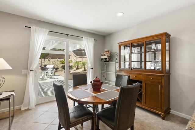 1222 N Creekside Drive, Chula Vista CA: https://media.crmls.org/mediaz/d343a35c-9503-45b9-8f51-f8a3f1952337.jpg