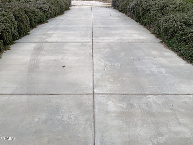 9020 Pionero Road, Pinon Hills CA: https://media.crmls.org/mediaz/d343c654-4d01-4821-8cbb-557e7d34ca44.jpg