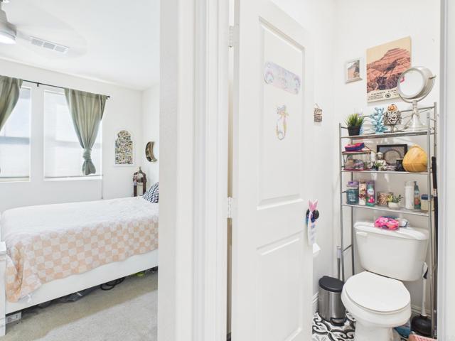 1922 Corte Zafiro, Chula Vista CA: https://media.crmls.org/mediaz/d3449220-6ec5-4101-b232-ee2dba9f2d2e.jpg