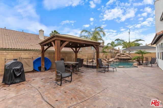 Image 35 of 39 For 7915 Saddletree Court