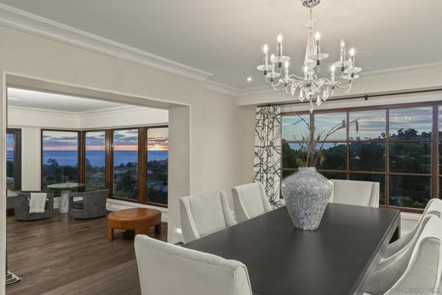 6404 La Jolla Scenic Drive S, La Jolla CA: https://media.crmls.org/mediaz/d345094c-dd42-426e-bbbe-43f068fcefca.jpg