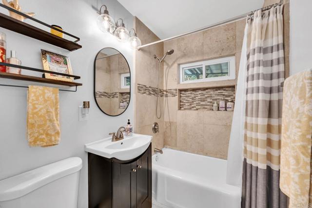 962 Wilson Avenue, El Cajon CA: https://media.crmls.org/mediaz/d348736f-47ba-41a1-8574-0004fcd0c3b1.jpg