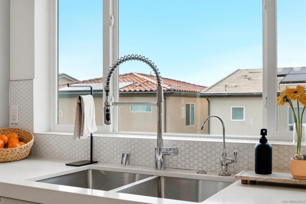 15632 Rennyson Way - photo 8