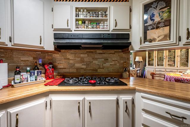 Detail Gallery Image 22 of 44 For 4650 Dulin #208,  Fallbrook,  CA 92028 - 2 Beds | 2 Baths