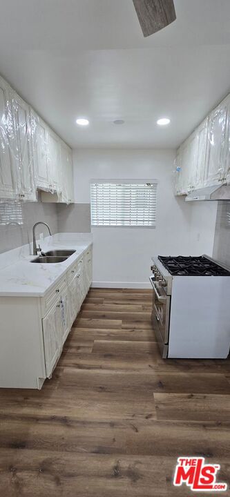 2641 S La Salle Avenue #5