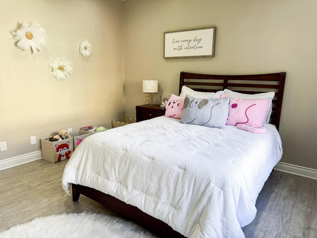 54974 Oaktree, La Quinta CA: https://media.crmls.org/mediaz/d34c9892-cbfa-4027-b70e-90e4c759f2a7.jpg