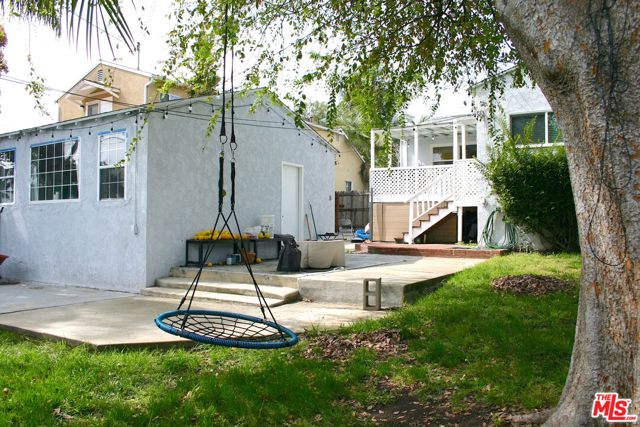 8420 Bleriot Avenue, Los Angeles CA: https://media.crmls.org/mediaz/d34d57fc-7686-455f-b758-100e0d058861.jpg