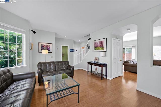 Image 4 of 47 For 16230 Calypso Ct