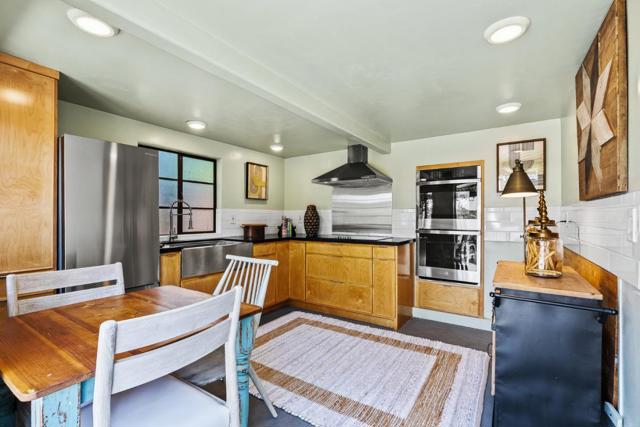 68 Live Oak Road, Royal Oaks CA: https://media.crmls.org/mediaz/d34df970-c444-4992-b36c-1ae281fd4ded.jpg