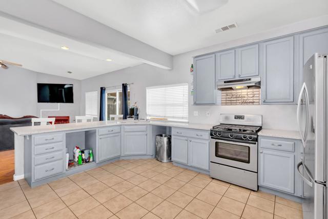 2231 Racquet Club Drive, Los Banos CA: https://media.crmls.org/mediaz/d34e0df0-4606-4068-a978-8f7b08fcbcf3.jpg