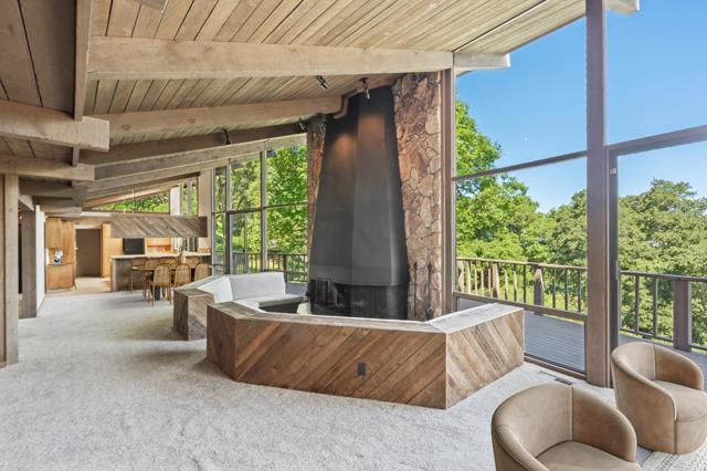 40 Deer Path Drive, Portola Valley CA: https://media.crmls.org/mediaz/d34f4952-bebf-4d5b-9b55-d3d768b31ed6.jpg