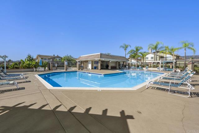 11883 Timaru Way, San Diego CA: https://media.crmls.org/mediaz/d34f4d7b-be56-451a-9dc5-faafc6877935.jpg