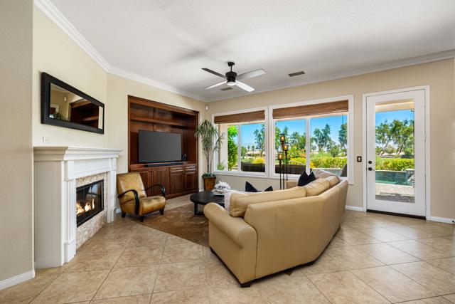 61414 Topaz Drive, La Quinta CA: https://media.crmls.org/mediaz/d34f6e57-f139-44ac-8a82-027d54fa8686.jpg
