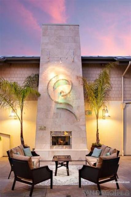 687 S Coast Highway, Encinitas CA: https://media.crmls.org/mediaz/d34fad74-3e8b-44ba-9e6b-52f54f49ebe8.jpg