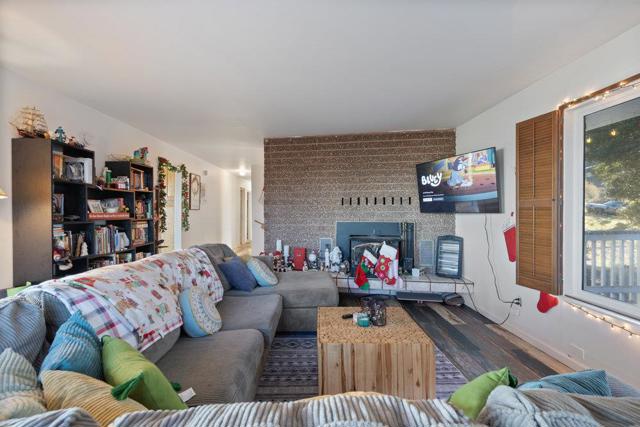 380 Hillside Road, San Juan Bautista CA: https://media.crmls.org/mediaz/d3502fa2-8d8c-4464-a0f2-94d6017a114e.jpg