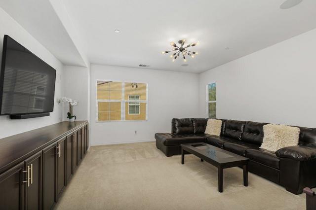 461 Paseo Del Corazon, Palm Desert CA: https://media.crmls.org/mediaz/d3504666-ee10-4428-b8cb-2eb825521c93.jpg
