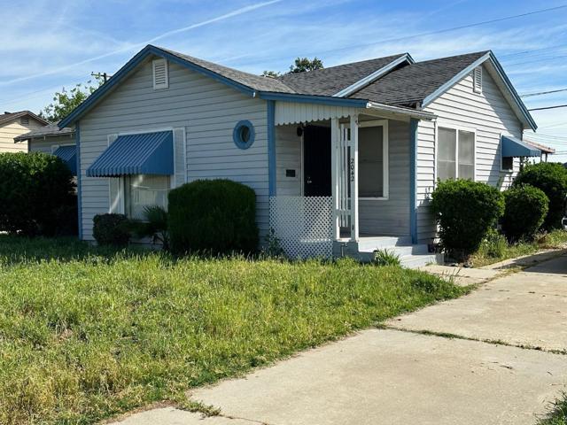 2042 E Mayfair, Fresno CA: https://media.crmls.org/mediaz/d350a5af-f13d-4dfa-8f90-46711b4ab26e.jpg