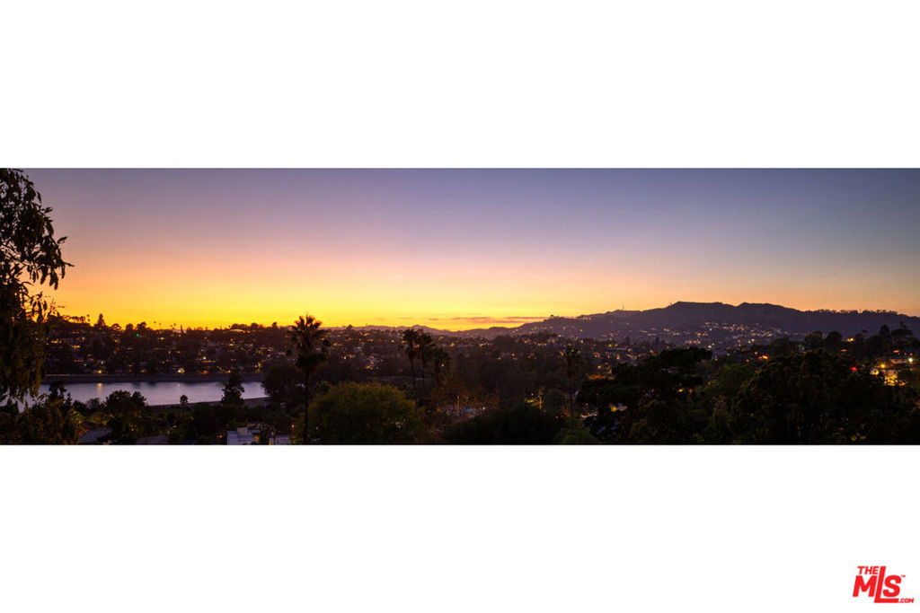 https://media.crmls.org/mediaz/d350d4e8-4363-4ae7-bd3b-f865788dc450.jpg?preset=X-Large