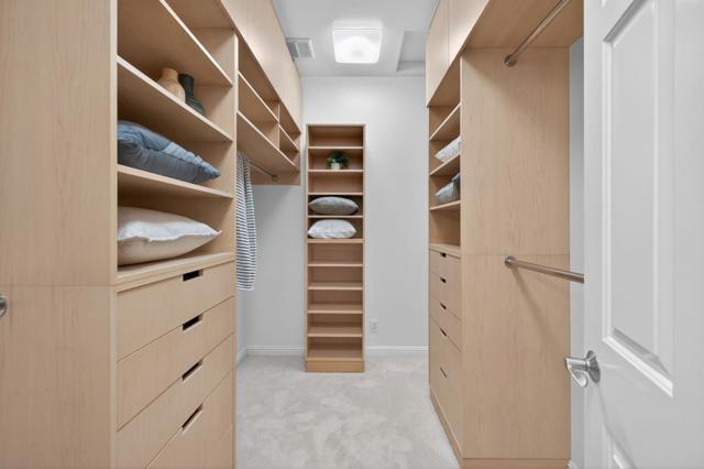 3179 Stockton Place, Palo Alto CA: https://media.crmls.org/mediaz/d3514e68-00b9-4933-b4d7-fc0c198e344e.jpg