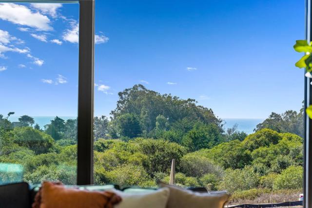 600 Seaview Terrace, La Selva Beach CA: https://media.crmls.org/mediaz/d3517a0f-7618-43b7-9572-6d70472e249f.jpg