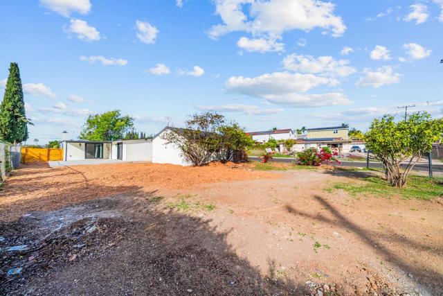 661 Concepcion, Spring Valley CA: https://media.crmls.org/mediaz/d351de61-872b-4f79-a701-2f2364c82cb5.jpg