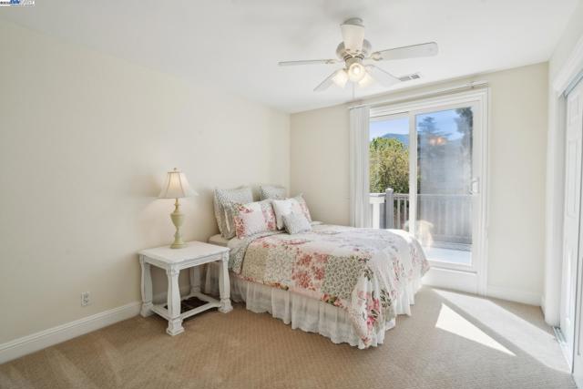 367 Mt Washington Way, Clayton CA: https://media.crmls.org/mediaz/d3525ab5-8043-4576-89bc-4551431bc4e9.jpg
