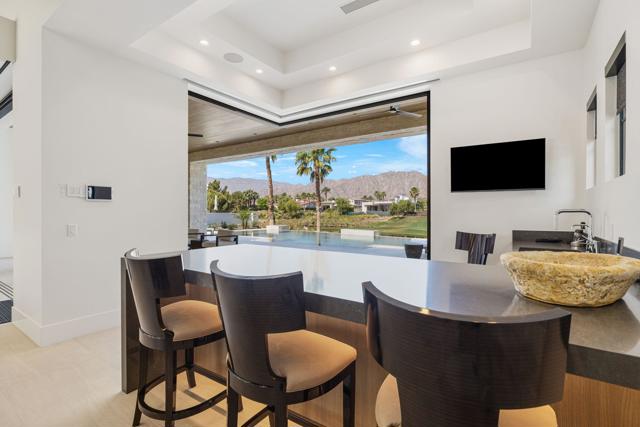 53603 Via Mallorca, La Quinta CA: https://media.crmls.org/mediaz/d352a3a3-2c3e-4e1e-8e10-bbcecd75f57c.jpg