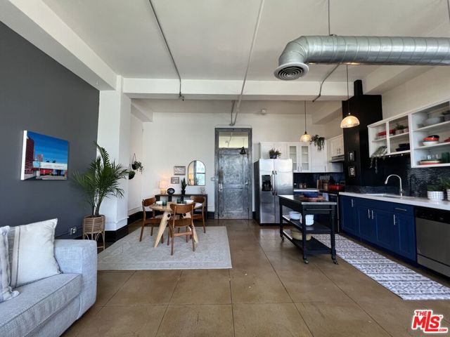 108 W 2nd Street, Los Angeles CA: https://media.crmls.org/mediaz/d35304fd-4218-4976-88c0-09c8c1f989ef.jpg