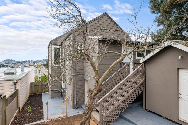 360 Laidley Street, San Francisco CA: https://media.crmls.org/mediaz/d3531488-b86c-48f9-b1d4-c166c141db82.jpg