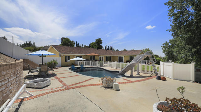 876 Emerson Street, Thousand Oaks CA: https://media.crmls.org/mediaz/d353488e-8bbf-4d08-b7c0-c2ae2850d485.jpg