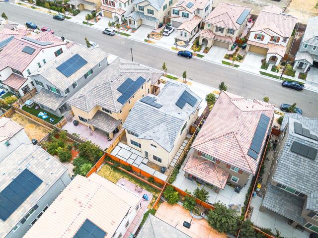 257 E Terra Mia Ave, Mountain House CA: https://media.crmls.org/mediaz/d353745a-3bfc-41ec-afe5-daac92894e44.jpg