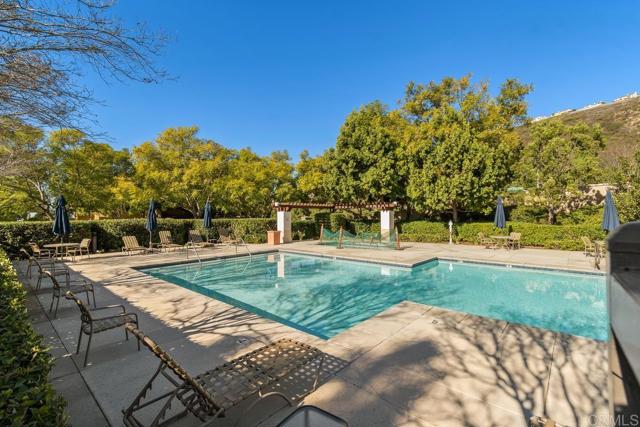 1168 Westin Way, San Marcos CA: https://media.crmls.org/mediaz/d353bf1a-2e31-4089-9526-0f5893431792.jpg