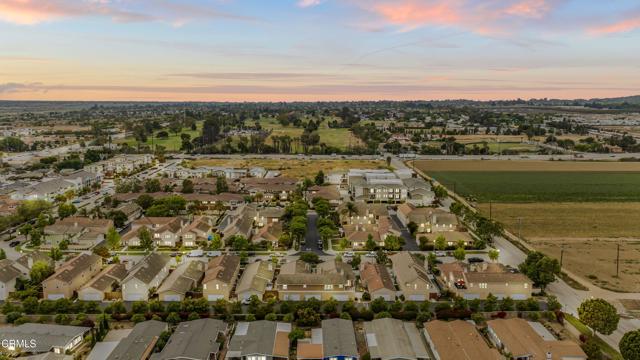 962 Jonquill Avenue, Ventura CA: https://media.crmls.org/mediaz/d3555e03-bd0a-484e-9654-41c22e35df68.jpg