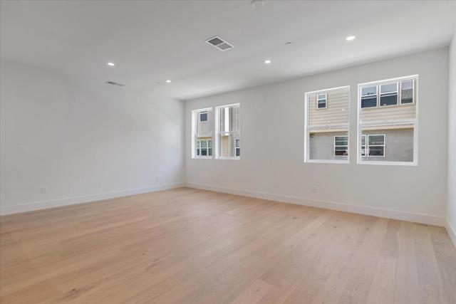 2112 Ivory Terrace, San Ramon CA: https://media.crmls.org/mediaz/d355f920-1eb0-4558-831f-788fb8960e57.jpg