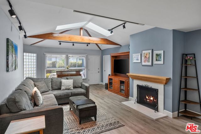 11963 Woodbine Street, Los Angeles CA: https://media.crmls.org/mediaz/d356b038-9622-4a8d-8de6-ca419eb7737c.jpg