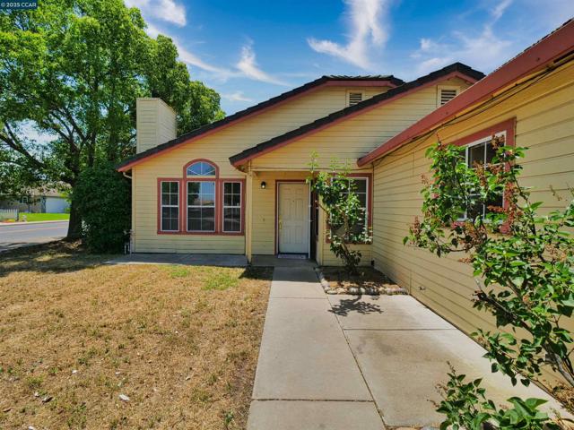 4300 Cannington Lane, Salida CA: https://media.crmls.org/mediaz/d356e17b-34a0-425a-af41-a0cf07a73900.jpg