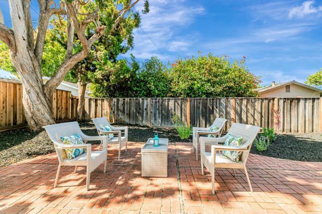 657 Coleraine Court, Sunnyvale CA: https://media.crmls.org/mediaz/d356f022-6d78-4e4e-8b2b-2a4f424a92e7.jpg