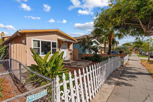 4239 35Th Street, San Diego CA: https://media.crmls.org/mediaz/d3577b5d-6893-4abc-9269-f2dfdca7e38f.jpg
