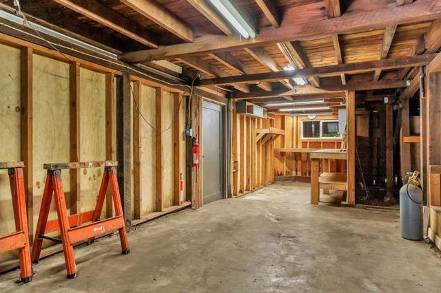 160 Woodland Drive, Ben Lomond CA: https://media.crmls.org/mediaz/d35794eb-766d-4f51-853f-6bc04c774270.jpg