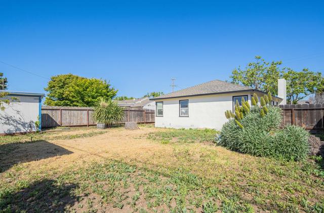 228 Toyon Avenue, Salinas CA: https://media.crmls.org/mediaz/d357ee7a-1328-4244-842c-486097428cf0.jpg