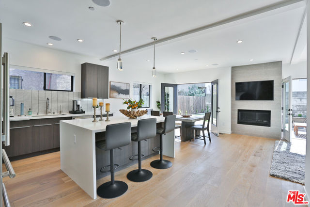 1622 S Mansfield Avenue, Los Angeles CA: https://media.crmls.org/mediaz/d3587031-1dd5-46fa-8e4f-c9c460a1f73f.jpg