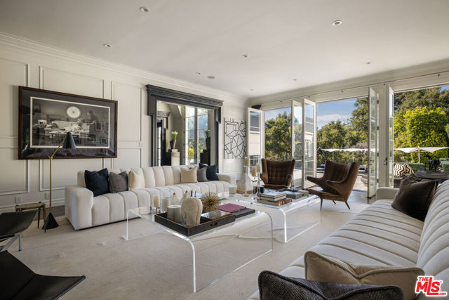 Drew Fenton | 10847 Bellagio Road Los Angeles CA | MLS: 7449719 Drew Fenton | 10847 Bellagio Road Los Angeles CA | MLS: 7449719